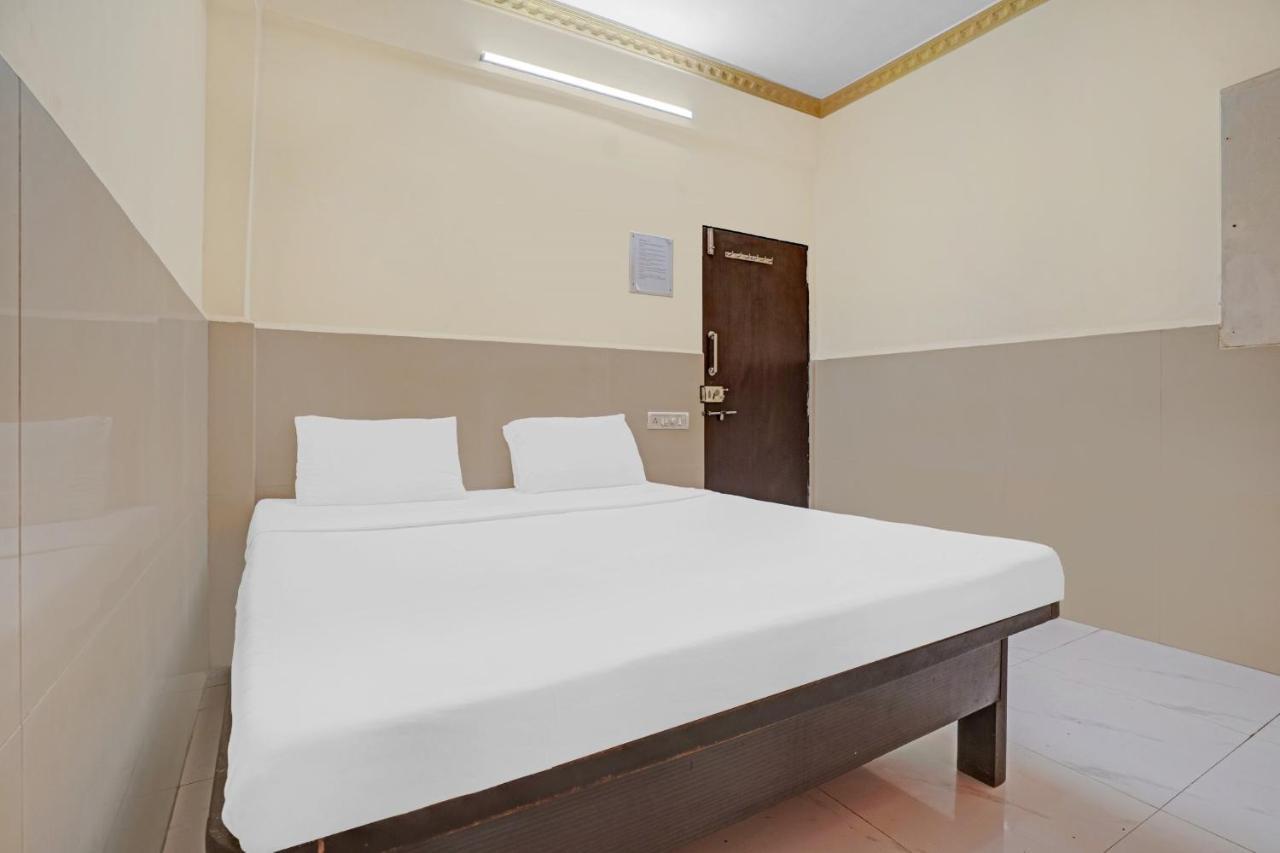 Spot On 81122 Alfa Lodge Mumbai  Buitenkant foto